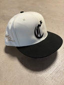 Old E Fitted White Black